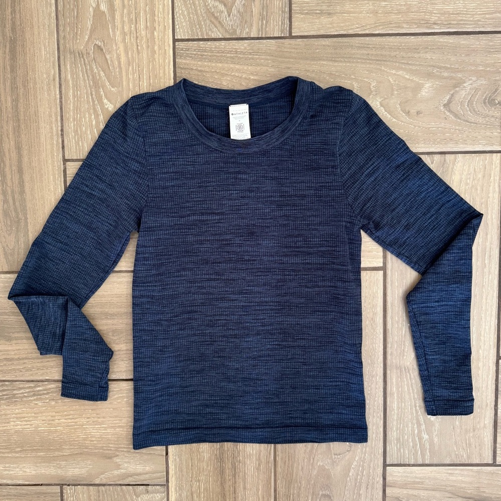 Athleta Women’s Renew Seamless Crewneck Top